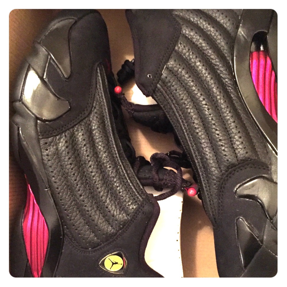 What more can I say brand new pair of last shots